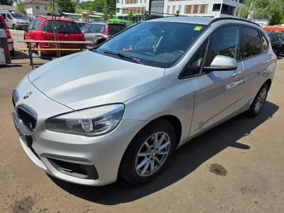 Gebraucht BMW 216 Active Tourer Advantage 116 PS (85 kW) 2017 Silber Van / Kleinbus