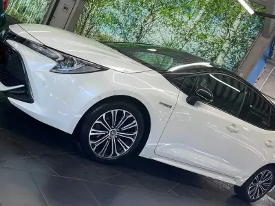 Gebraucht Toyota Corolla Team 184 PS (135 kW) 2020 Weiß Limousine