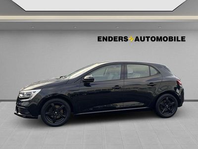 Gebraucht Renault Mégane IV Play 132 PS (97 kW) 2017 Schwarz Limousine