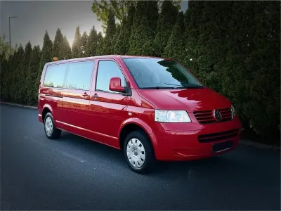 Używany VW Caravelle 116 KM (85 kW) 2006 Czerwony Van