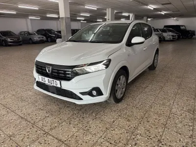 Gebraucht Dacia Sandero Comfort 101 PS (74 kW) 2021 Weiß Limousine