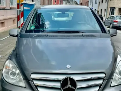 Używany Mercedes B200 136 KM (100 kW) 2008 Szary Minivan
