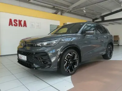 Gebraucht VW Tiguan R-line 150 PS (110 kW) 2025 Grau SUV
