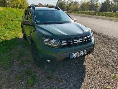 Second-hand Dacia Duster Extreme 150 CP (110 kW) 2024 Verde SUV