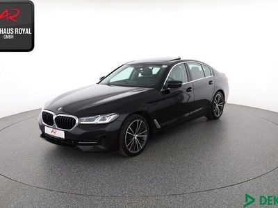 Gebraucht BMW 545e Sport Line 394 PS (289 kW) 2021 Black sapphire Limousine