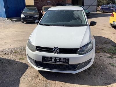 Gebraucht VW Polo Style 69 PS (50 kW) 2011 Weiß Kleinwagen