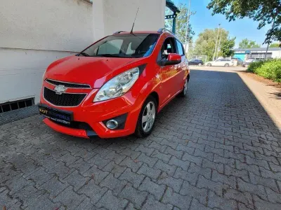 Gebraucht Chevrolet Spark LS 82 PS (60 kW) 2010 Rot Kleinwagen