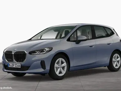Gebraucht BMW 218 Active Tourer Sport Line 150 PS (110 kW) 2023 Sparkling kupfergrau Van / Kleinbus