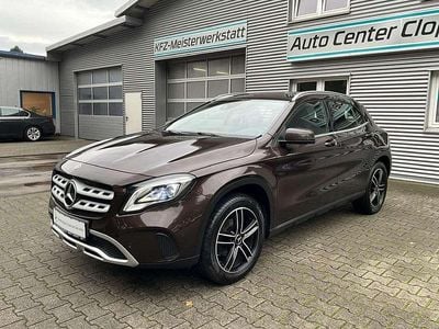 Gebraucht Mercedes GLA220 Urban 177 PS (130 kW) 2018 Braun SUV