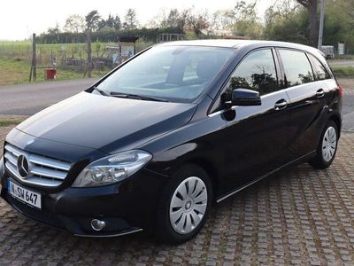 Mercedes B200