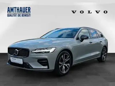 Gebraucht Volvo V60 Plus 197 PS (144 kW) 2025 Kombi