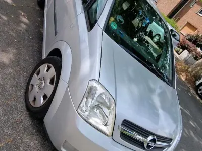 Gebraucht Opel Meriva 101 PS (74 kW) 2005 Silber Van / Kleinbus