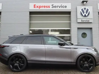 Gebraucht Land Rover Range Rover Velar 400 PS (294 kW) 2022 Eiger grey SUV