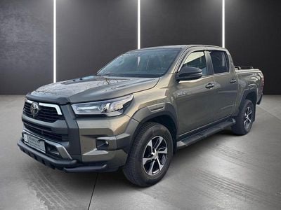 Braun Gebraucht 2024 Toyota HiLux Abholung | 56.580 € (Teuer)