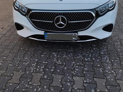 Gebraucht Mercedes E200 Advanced 204 PS (150 kW) 2023 Weiß Kombi