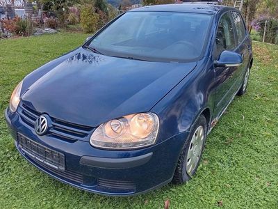 Usata VW Golf IV 102 CV (75 kW) 2005 Blu Berlina