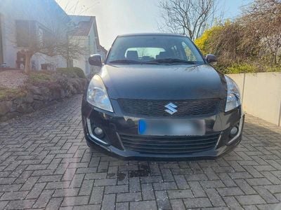 Gebraucht Suzuki Swift Club 94 PS (69 kW) 2014 Schwarz Kleinwagen