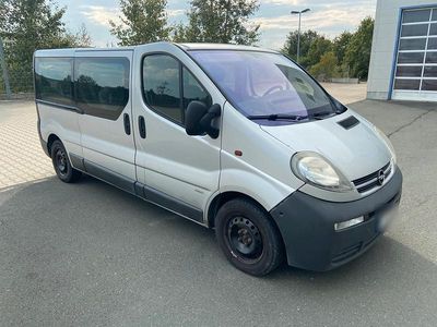 Gebraucht Opel Vivaro 101 PS (74 kW) 2006 Silber Van / Kleinbus