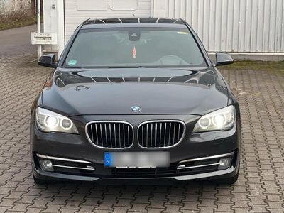 BMW 730