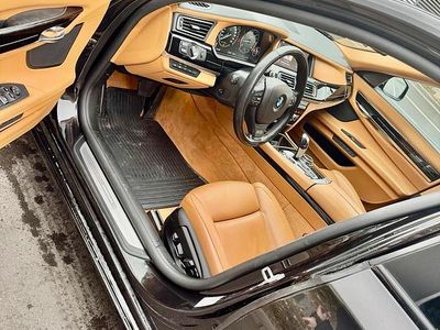 Gebraucht BMW 730 Comfort Edition 258 PS (189 kW) 2014 Schwarz Limousine