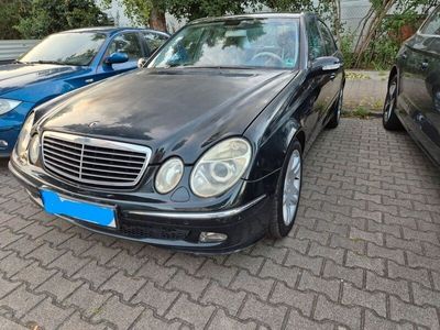 Mercedes E270