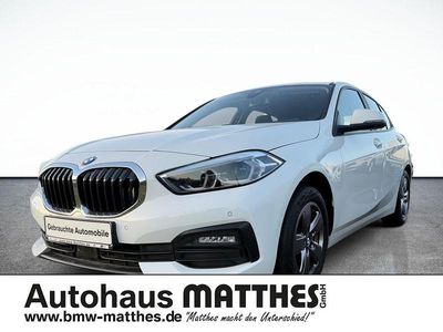 Weiss Gebraucht 2021 BMW 118 Advantage Kleinwagen | 18.950 € (Fairer Preis)