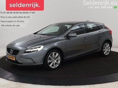 Usado Volvo V40 Inscription 152 HP (111 kW) 2017 Cinzento Sedan