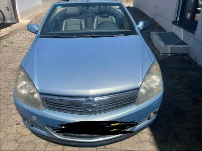 Gebraucht Opel Astra 105 PS (77 kW) 2006 Blau Cabrio