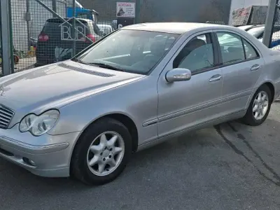 Gebraucht Mercedes C200 163 PS (119 kW) 2003 Grau Limousine