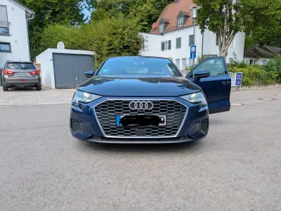Gebraucht Audi A3 Advanced 150 PS (110 kW) 2021 Blau Limousine