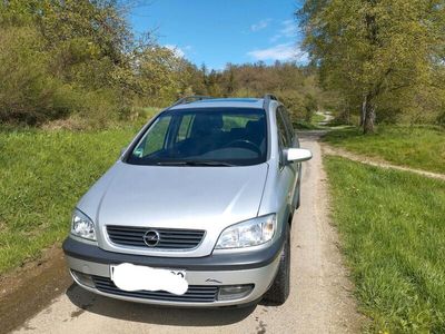 gebraucht Opel Zafira Bj 1999 noch TÜV bis 02/2025 Nichtraucher, tierfrei