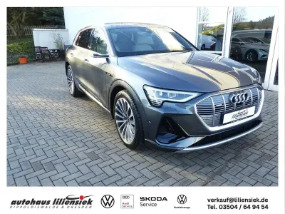 Gebraucht Audi e-tron S-Line 300 kW (408 PS) 2022 Grau SUV