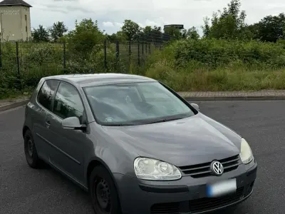 Gebraucht VW Golf V 75 PS (55 kW) 2005 Grau Kleinwagen