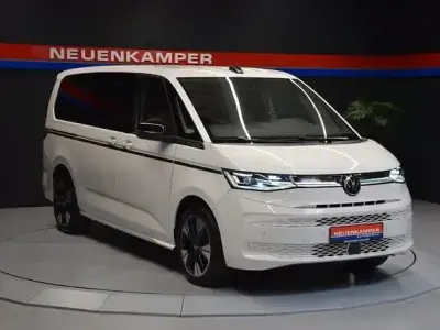 Gebraucht VW Multivan Style 150 PS (110 kW) 2025 Weiß Van / Kleinbus