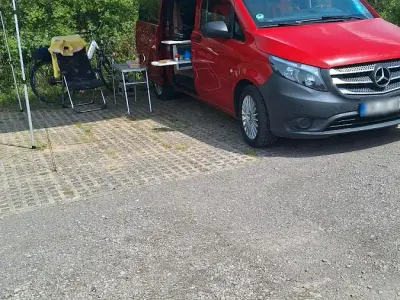 Gebraucht Mercedes Vito 114 PS (83 kW) 2016 Rot Van