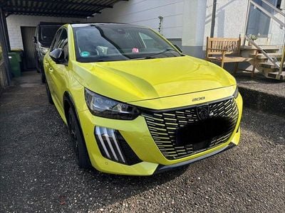 Gelb Gebraucht 2024 Peugeot 208 GT Kleinwagen | 19.990 € (Fairer Preis)