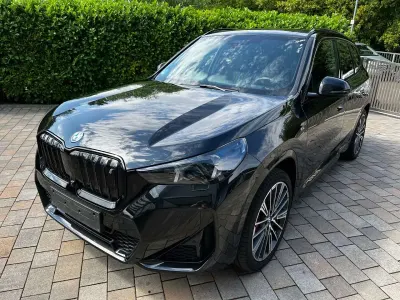 Gebraucht BMW iX1 M Sport 230 kW (313 PS) 2023 Schwarz SUV