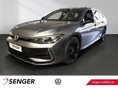 Gebraucht VW Passat R-line 150 PS (110 kW) 2025 Grau Kombi