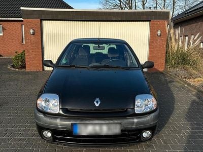 Gebraucht Renault Clio II 75 PS (55 kW) 2000 Schwarz Kleinwagen
