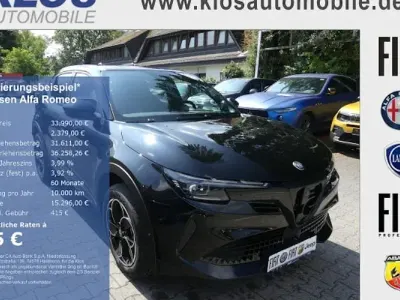 Neu Alfa Romeo Junior 145 PS (106 kW) 2025 Schwarz SUV