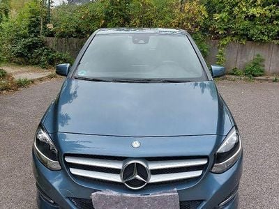 Mercedes B200