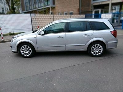 Gebraucht Opel Astra 105 PS (77 kW) 2006 Silber Kombi