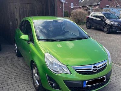 Gebraucht Opel Corsa Color Edition 87 PS (63 kW) 2012 Grün Kleinwagen