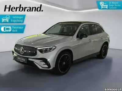 Gebraucht Mercedes GLC300 AMG 269 PS (197 kW) 2024 Metalliclack hightechsilber SUV