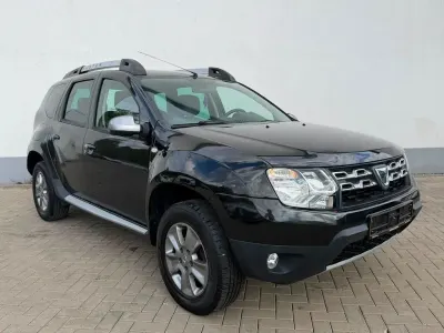 Gebraucht Dacia Duster Lauréate 109 PS (80 kW) 2016 Schwarz SUV