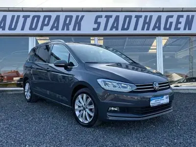 Gebraucht VW Touran Highline 150 PS (110 kW) 2023 Delfingrau Van / Kleinbus
