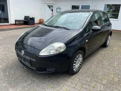 Gebraucht Fiat Punto 77 PS (56 kW) 2010 Schwarz Kleinwagen
