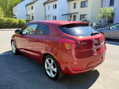 Brugt Kia Ceed 143 HK (105 kW) 2008 Rød Hatchback