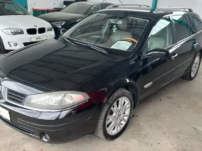 Używany Renault Laguna GrandTour Initiale 150 KM (110 kW) 2006 Czarny Kombi