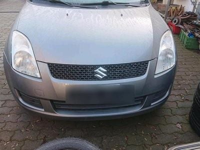 Gebraucht Suzuki Swift 92 PS (67 kW) 2009 Silber Kleinwagen